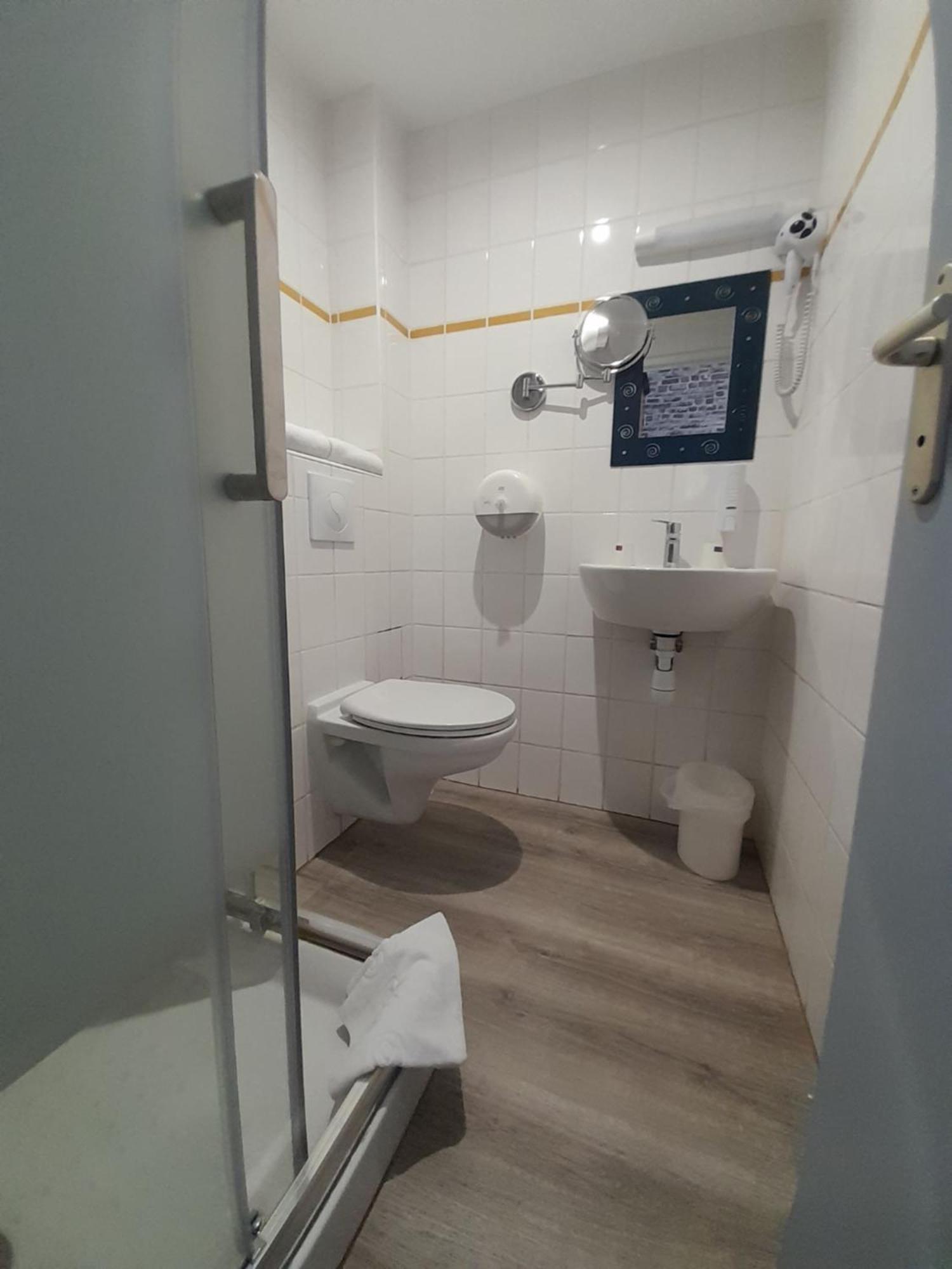 Au Spatial Amiens Esterno foto